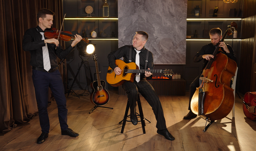 Django Trio — общее фото ансамбля